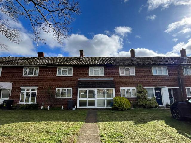 Rockingham Way, Stevenage SG1 3 bed terraced house to rent £1,695 pcm £391 pw