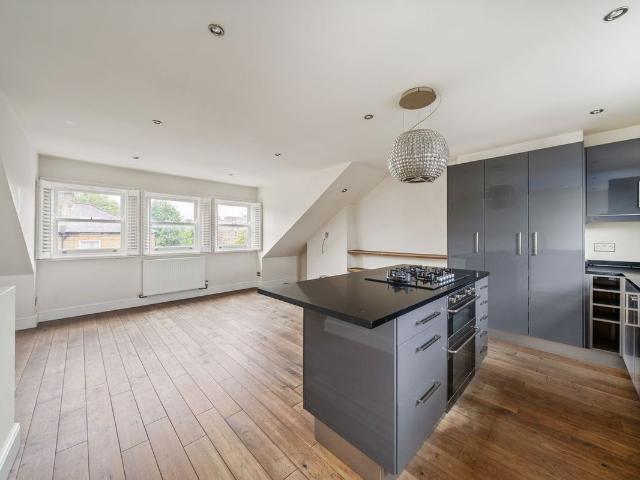 Rockley Road, Brook Green, Hammersmith W14, 3 bed maisonette to rent, £3,250 pcm | PrimeLocation