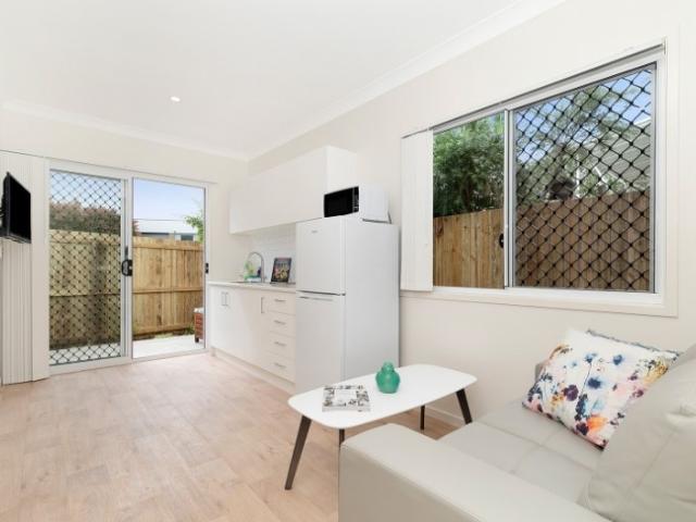 ROCKLEA GEM GREAT LOCATION