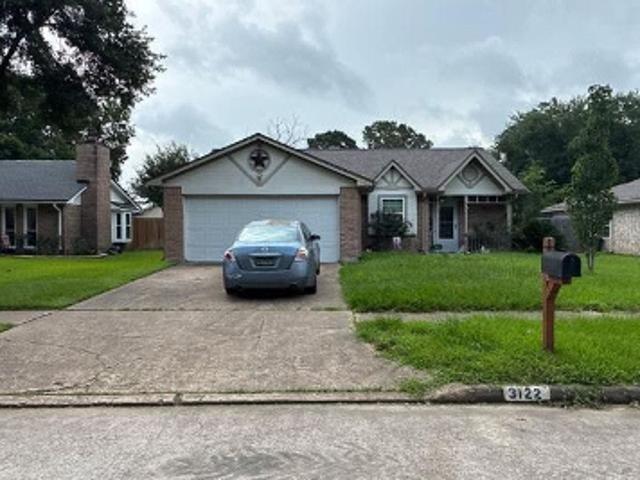 Rocky Crest Dr