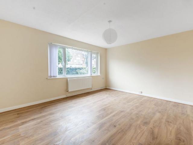 Rodwell Close, Eastcote, Ruislip HA4, 2 bed flat to rent, £1,750 pcm | PrimeLocation