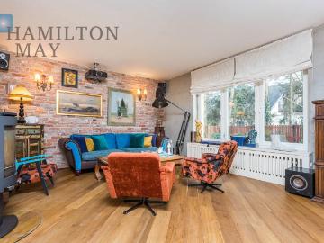 Rodzinny dom wolnostojący z dużym ogrodem Hamilton May