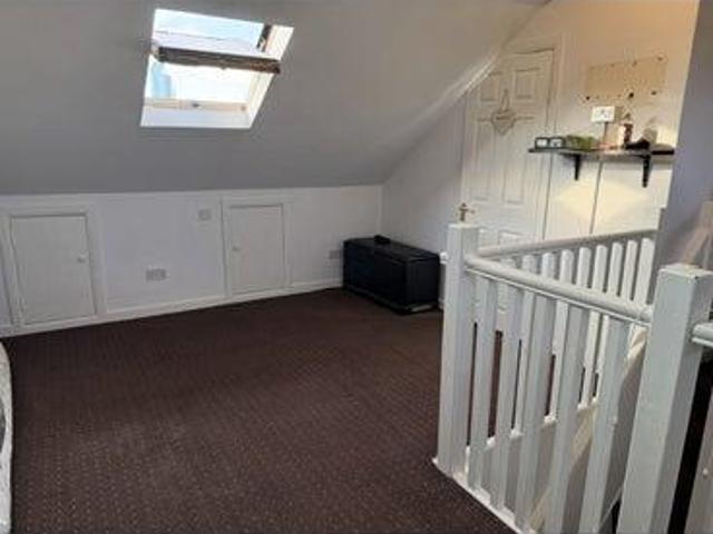 Roden Street, Ilford IG1 1 bed in a house share to rent £600 pcm £138 pw