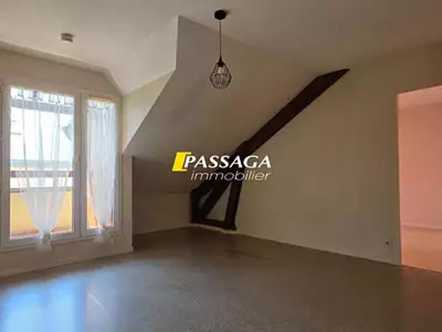 Rodez 12000 Achat / Vente appartement 2 pièces t2 au dernier étage parking
