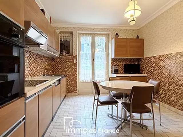 Rodez 12000 Achat / Vente maison 6 pièces t6 au dernier étage cave