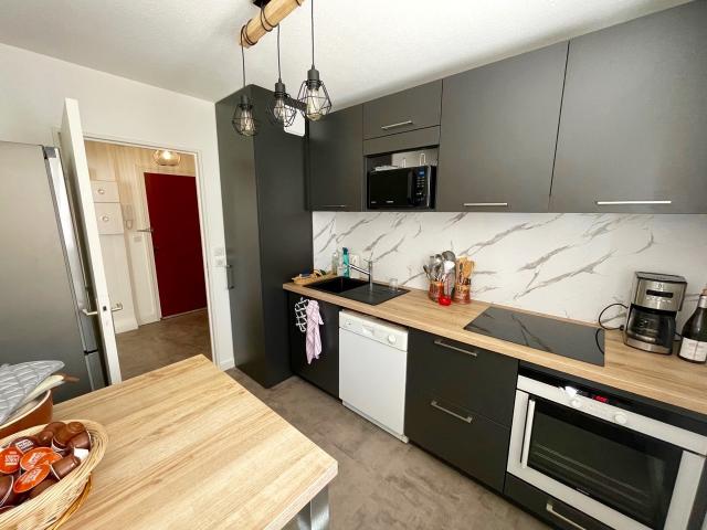 RODEZ CENTRE, appartement T3 meublé avec grande terrasse