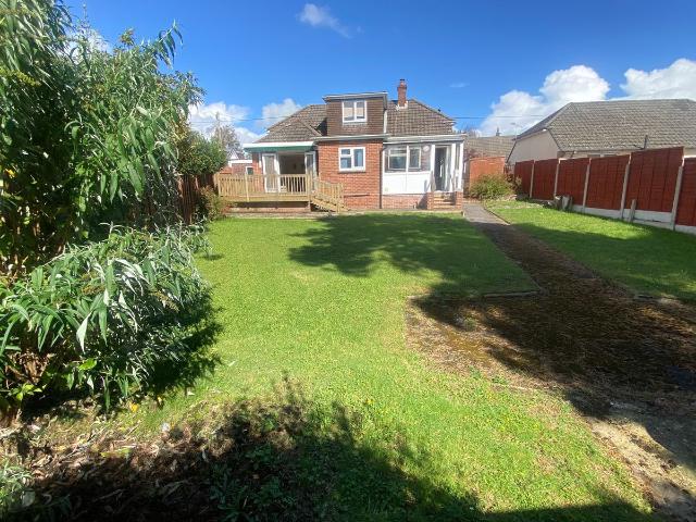 Rodgett Crescent, Sandford, Near Wareham BH20, 3 bed detached bungalow to rent, £1,400 pcm | PrimeLocation
