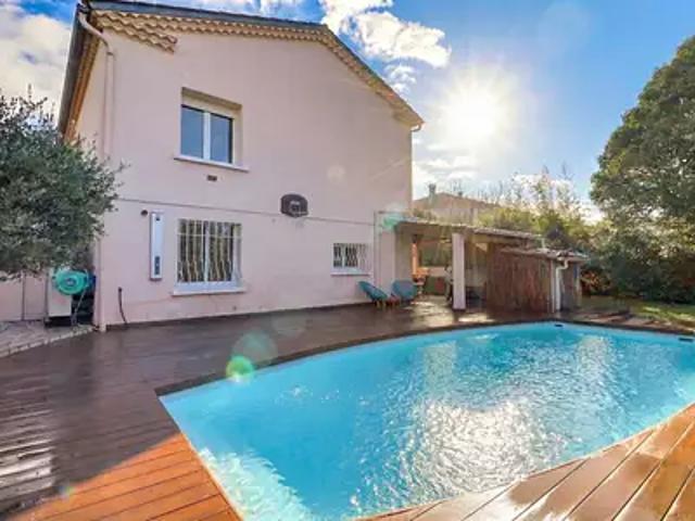 Rodilhan 30230 Achat / Vente maison 9 pièces t9 jardin