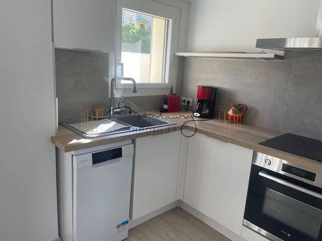 RODILHAN APPARTEMENT P2 MEUBLÉ AVEC COUR PRIVATIVE, GARAGE ET