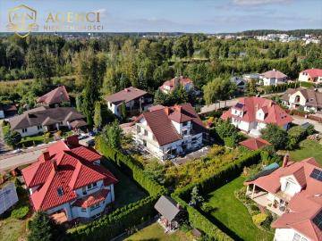 Przestronny dom 400 m2 z tarasem i funkcjonalnym rozkładem
