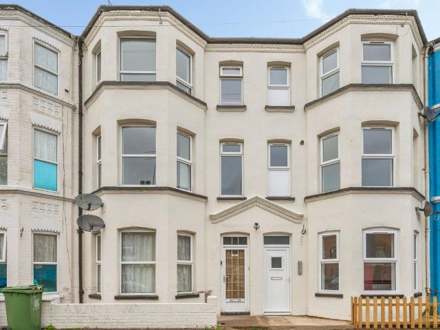 Rodney Road, Great Yarmouth NR30, 1 bed flat to rent, £725 pcm | PrimeLocation