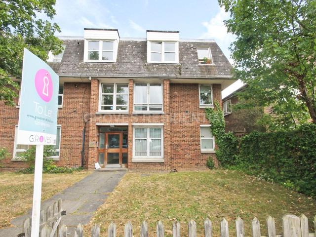 Rodney Road, New Malden KT3, 2 bed flat to rent, £1,900 pcm | PrimeLocation