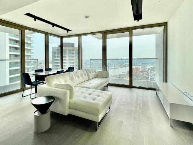 Roe, 5 Park Drive, London, E14 9GG, United Kingdom | 2 bed apartment for rent #140801046 | Rentberry