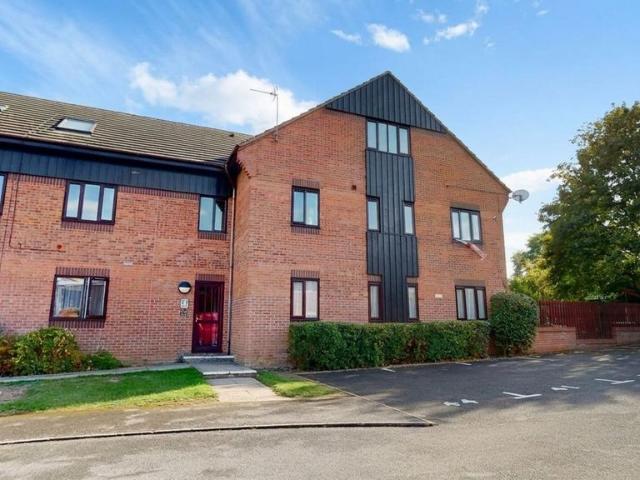 Roebuck Court, Didcot OX11 1 bed flat to rent £995 pcm £230 pw