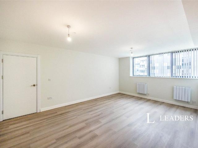 Roebuck House, Roebuck Close PO6, 2 bed flat to rent, £1,295 pcm | PrimeLocation