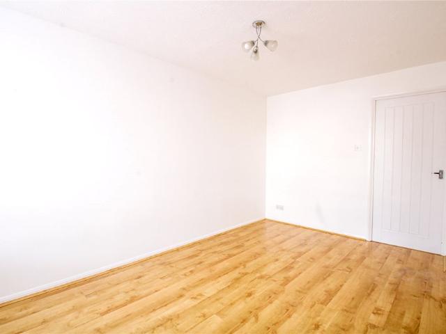 Roegate Drive