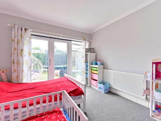 Roehampton High Street, Roehampton. 1 bed flat to rent £1,700 pcm £392 pw