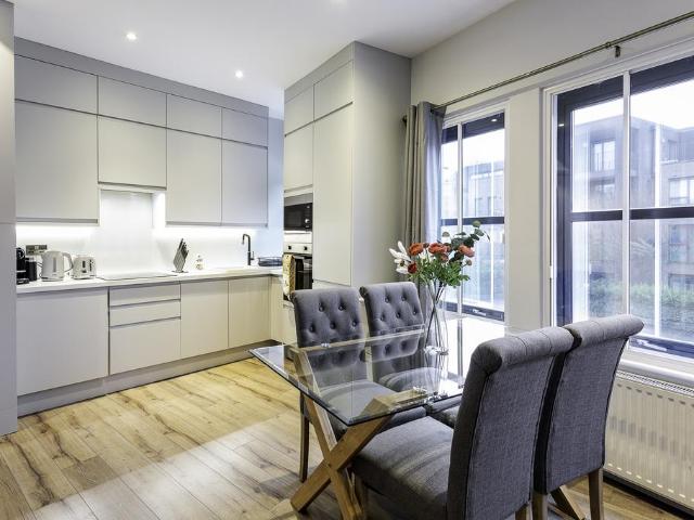 Roehampton Lane, SW15 1 bed flat to rent £1,800 pcm £415 pw