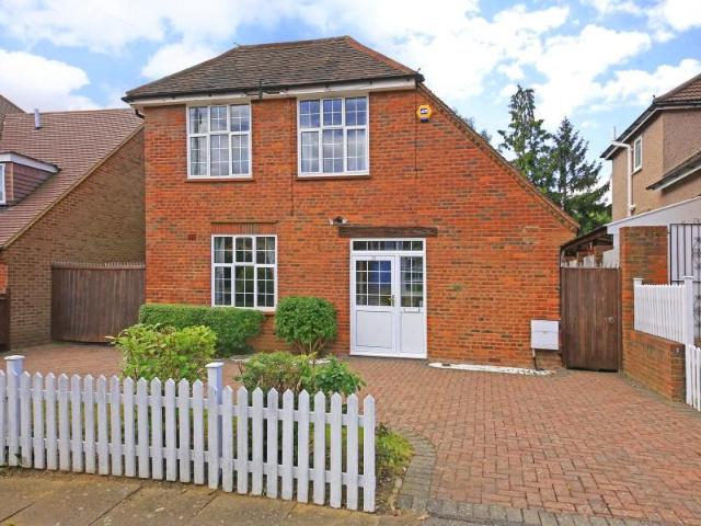 Rofant Road, Northwood HA6, 3 bed property to rent, £2,600 pcm | PrimeLocation