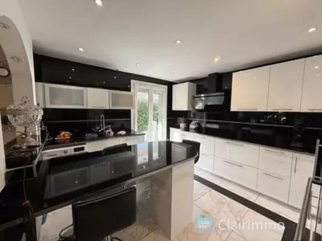 Rognac 13340 Achat / Vente maison 5 pièces t5 piscine