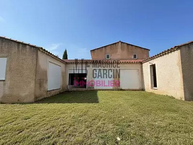 Rognonas 13870 Achat / Vente maison 6 pièces t6 terrasse