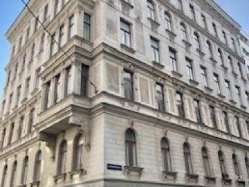 ROHDACHBODEN IN BESTLAGE DIREKT BEIM AKH
