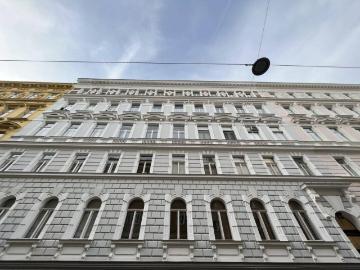 Rohdiamant im Servitenviertel – 2 Zimmer mit Lift & Potenzial für kreative Gestaltung