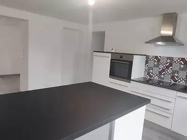 Rohrbach lès Bitche 57410 Location appartement 4 pièces t4 cave parking