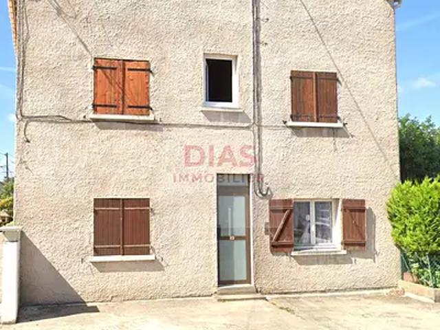 Roissy en Brie 77680 Achat / Vente appartement 1 pièce t1 parking