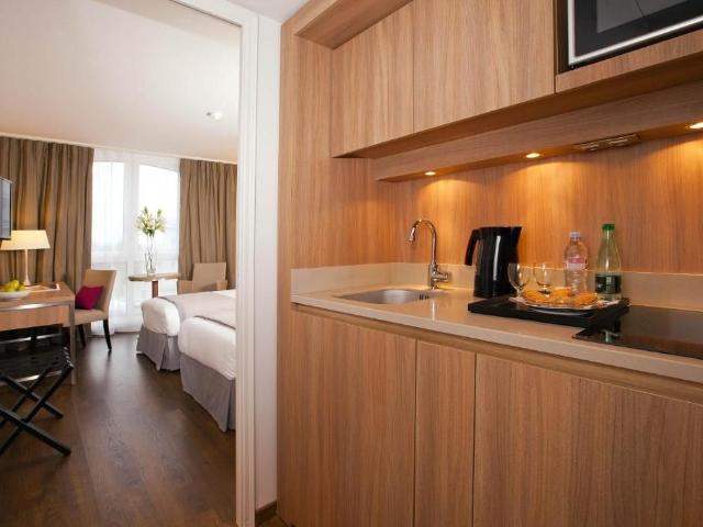 Roissy Park Elegant Studio with Modern Amenities near Roissy CDG Airport