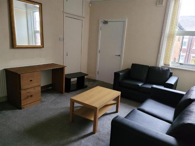 Rokeby Terrace, Heaton, NE6 5 bed maisonette to rent £2,500 pcm £577 pw