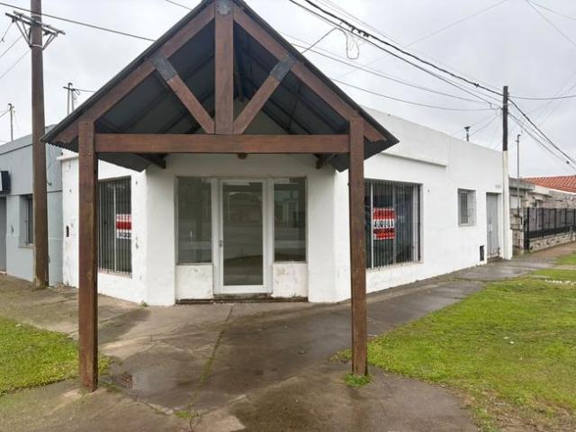 ROLDAN LOCAL EN ALQUILER R9 y URQUIZA