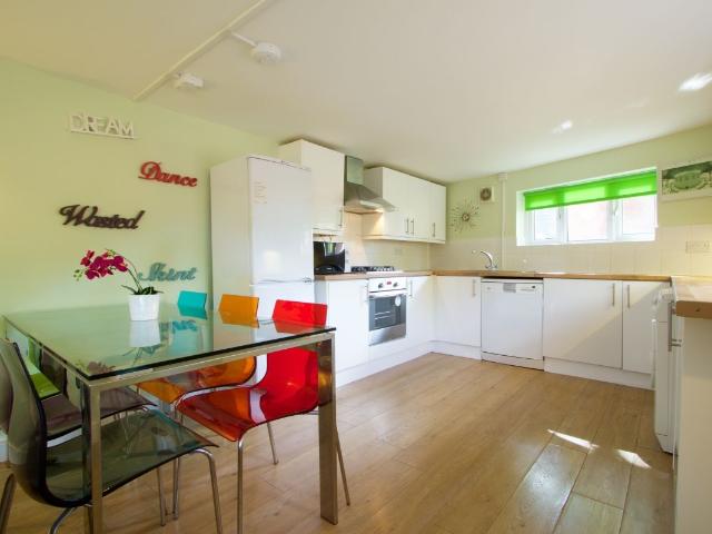 Rolleston Drive, Nottingham NG7, 5 bed terraced house to rent, £615 pppm | PrimeLocation