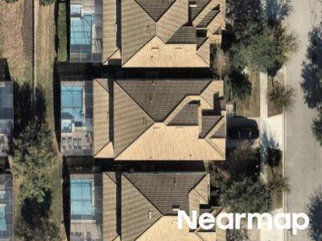 Rolling Fairway Dr