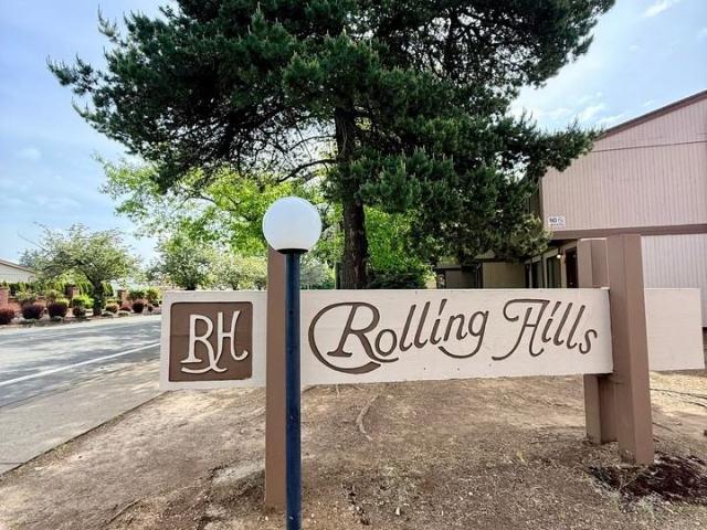 Rolling Hills Townhouses 2 Bedroom Home for Rent at 190 Boone Rd Se, Salem, OR 97306 Faye Wright