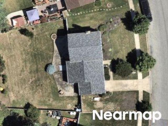 Rollingwood Dr