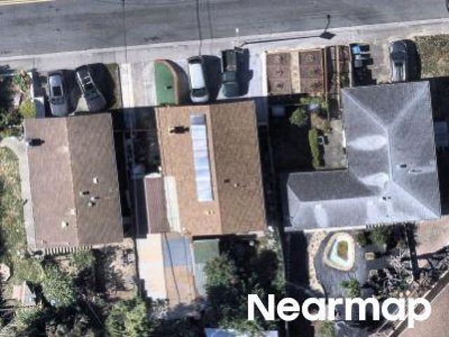 Rollingwood Dr