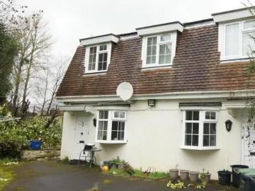 Chigwell, Essex county - Garden, Equipped kitchen