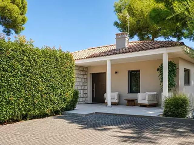 Roquebrune Cap Martin 06190 Location maison 6 pièces t6 piscine