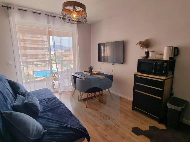 ROQUEBRUNE CAP MARTIN bord de mer 2p + cabine et garage MEUBLE