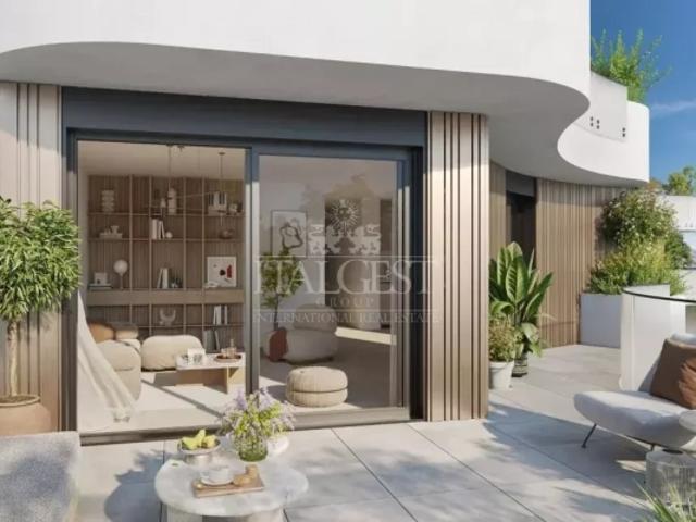 Roquebrune Cap Martin – Lemon Roc, résidence de prestige, livraison 2028, frais de notaire réduits et parking inclus