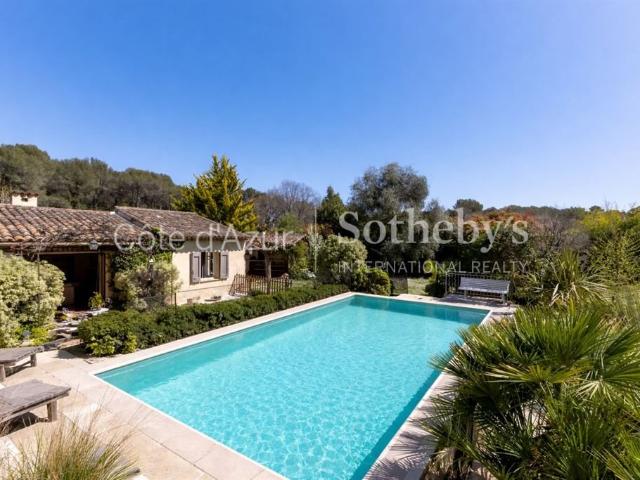 Roquefort les Pins villa provençale avec piscine terrain con. 158m² Roquefort les Pins