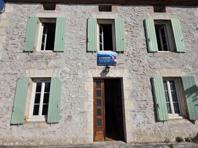 ROQUEFORT MAISON EN PIERRE A RENOVER 110 m² JARDIN COMMODITES A PIED