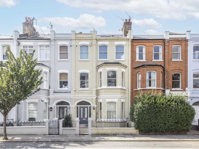 Rostrevor Road, Parsons Green, London SW6, 1 bed flat to rent, £2,100 pcm | PrimeLocation