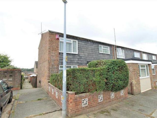 Rosalind Close, Colchester, Essex CO4, 6 bed shared accommodation to rent, £572 pppm | PrimeLocation