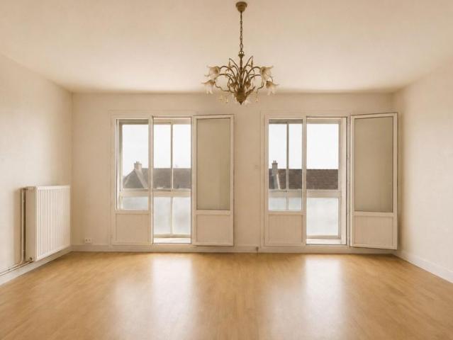 ROSCOFF – Agréable T1 bis avec balcon exposé sud, parking privé et petite vue mer et cave
