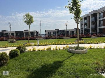 ROSE MARİNE GARDEN 'DA MÜSTAKİL TADINDA BAHÇE KATI