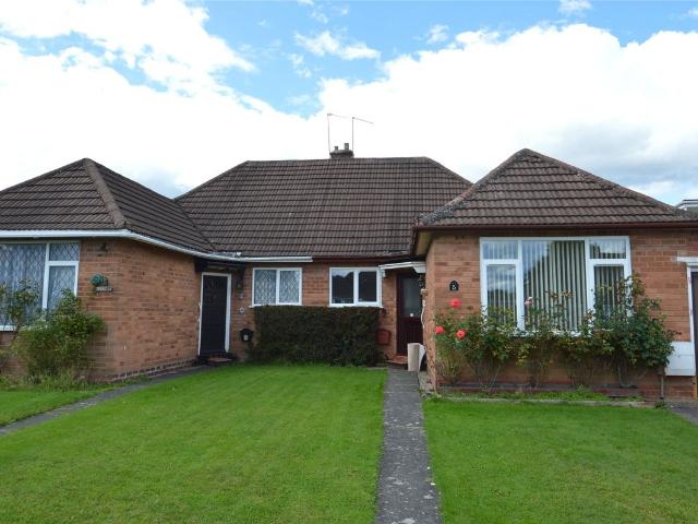 Rose Avenue, Alvechurch, Birmingham, Worcestershire B48, 2 bed bungalow to rent, £1,300 pcm | PrimeLocation
