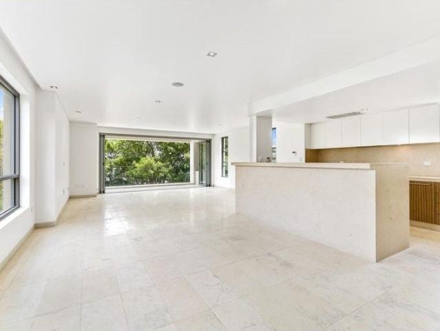 Rose Bay, 2/14 Carlisle Street