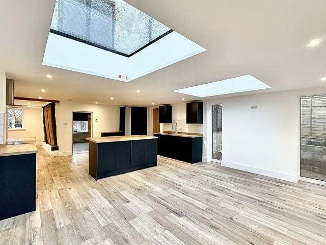 Rose Cottage, Stock Lane, Whaddon, Milton Keynes MK17, 3 bed detached house to rent, £2,600 pcm | PrimeLocation